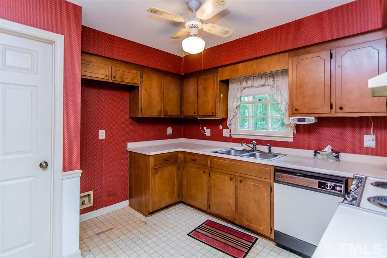 4912 Ten-Ten Road Apex, NC 27539 - Photo 10 of 29 Gallery Image 10