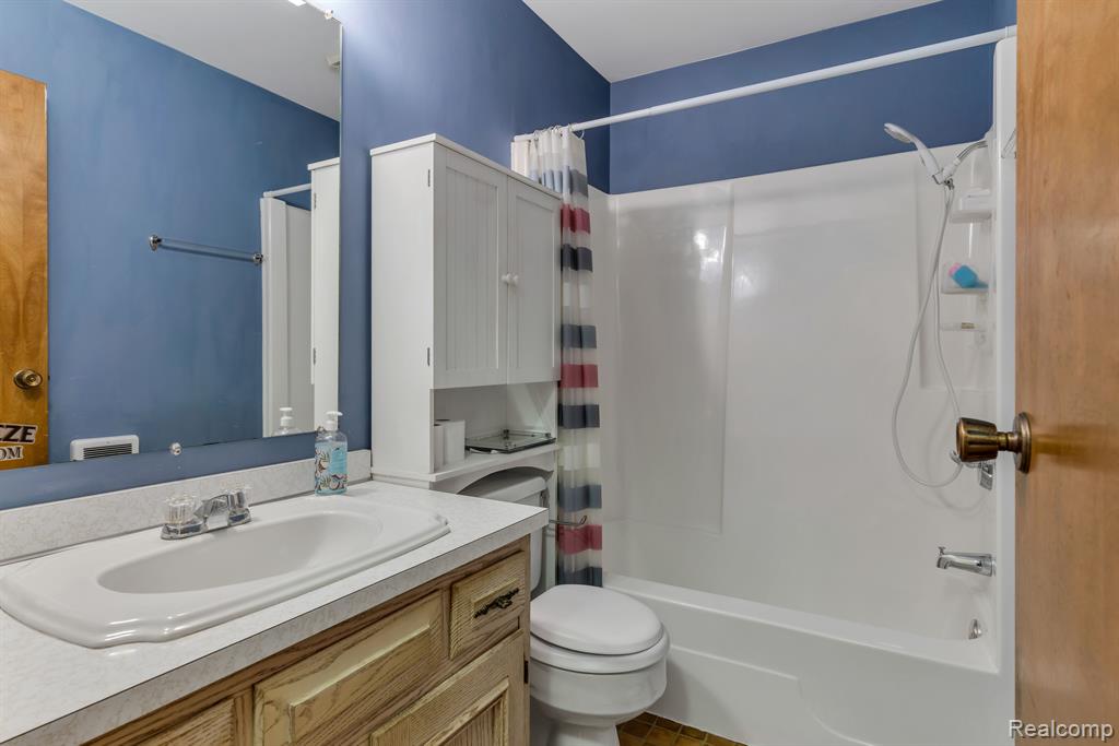 3000 Norwich Road Lansing, MI 48911 - Photo 10 of 29