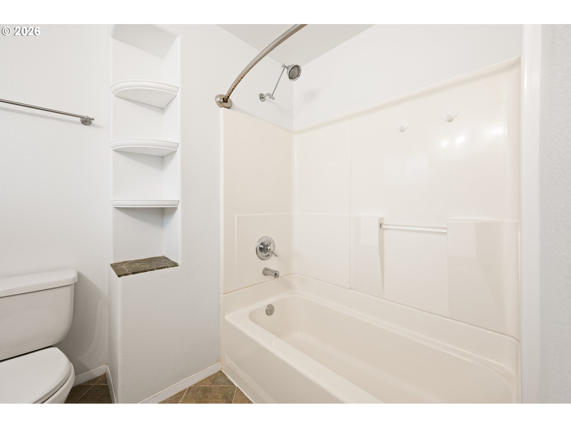 61476 Dee Cox Road Heppner, OR 97836 - Photo 47 of 48 a bathroom with a shower a toilet and a sink