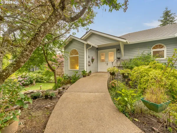 $1,100,000 | 26423 South Beavercreek Road, Beavercreek, OR 97004