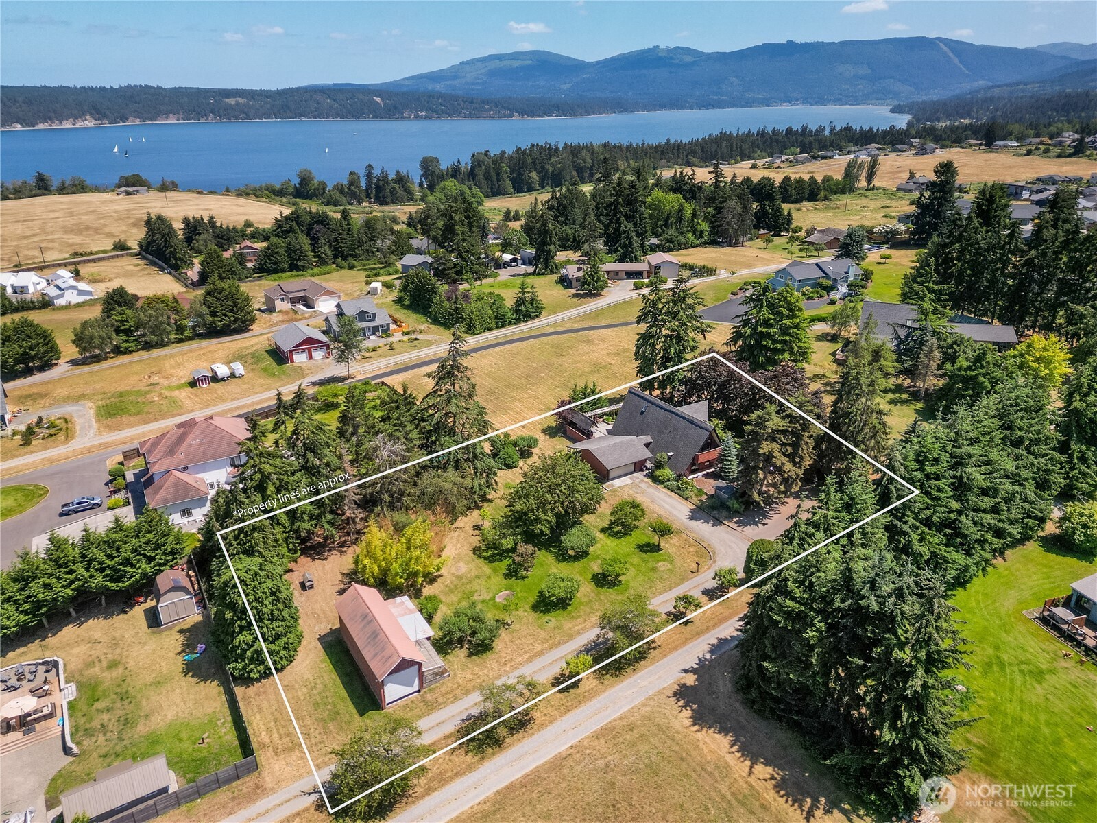 141 Bay Ridge Place Sequim, WA 98382 - Photo 3 of 40