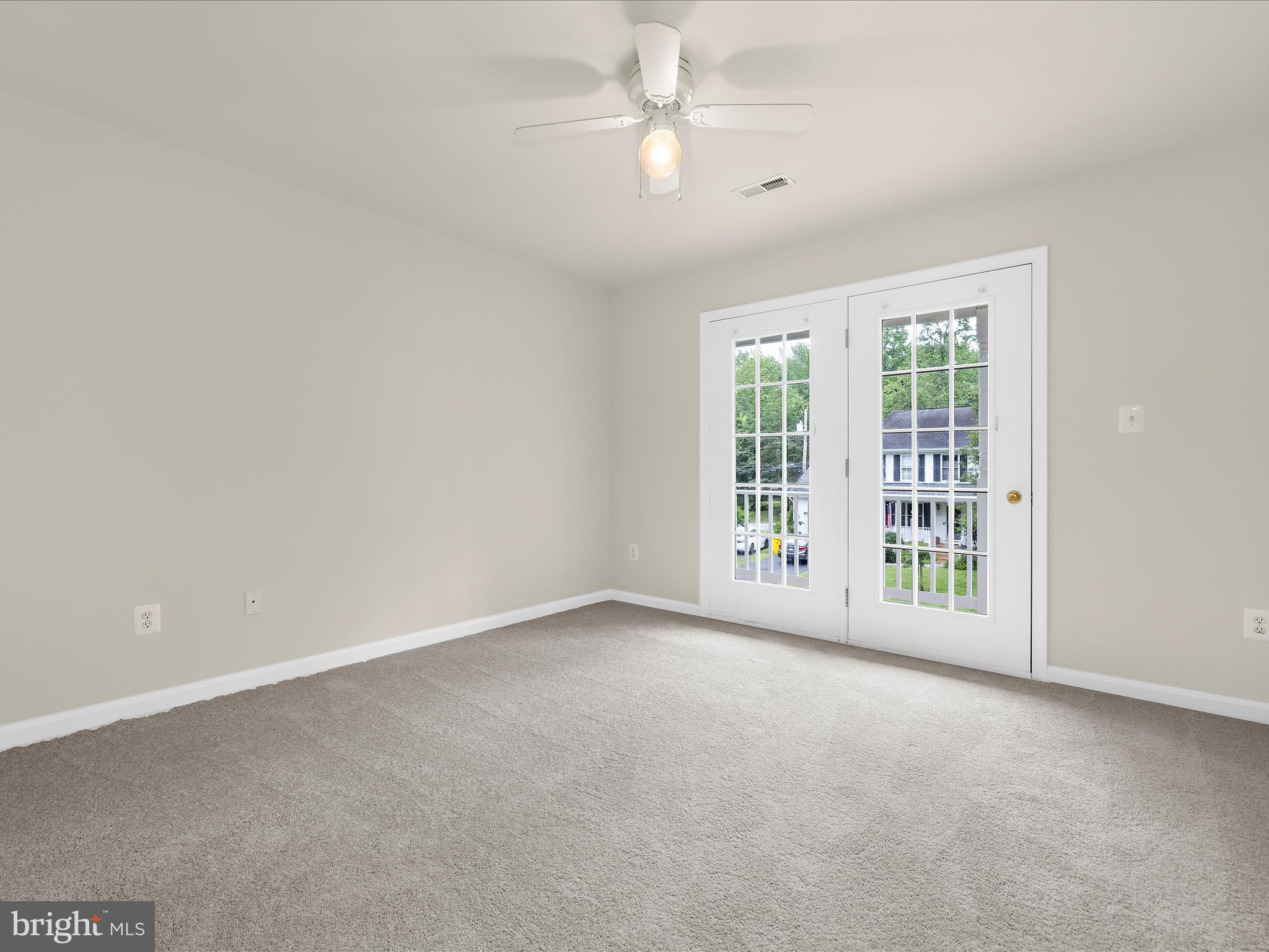 3618 Calvert Street Edgewater, MD 21037 - Photo 39 of 90 3rd bedroom or sitting room w private porch entry