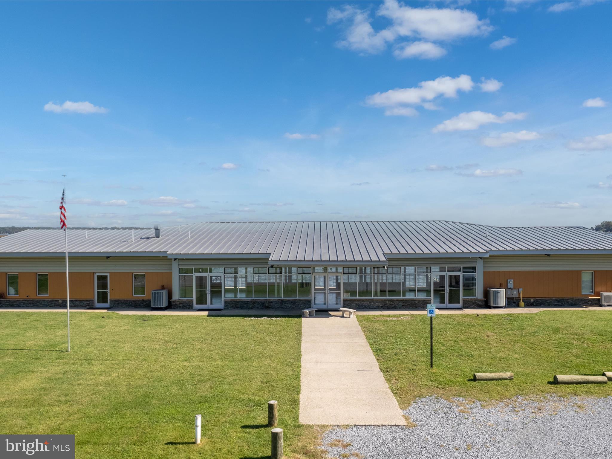 3618 Calvert Street Edgewater, MD 21037 - Photo 77 of 90 Clubhouse great for events w/ stunning views