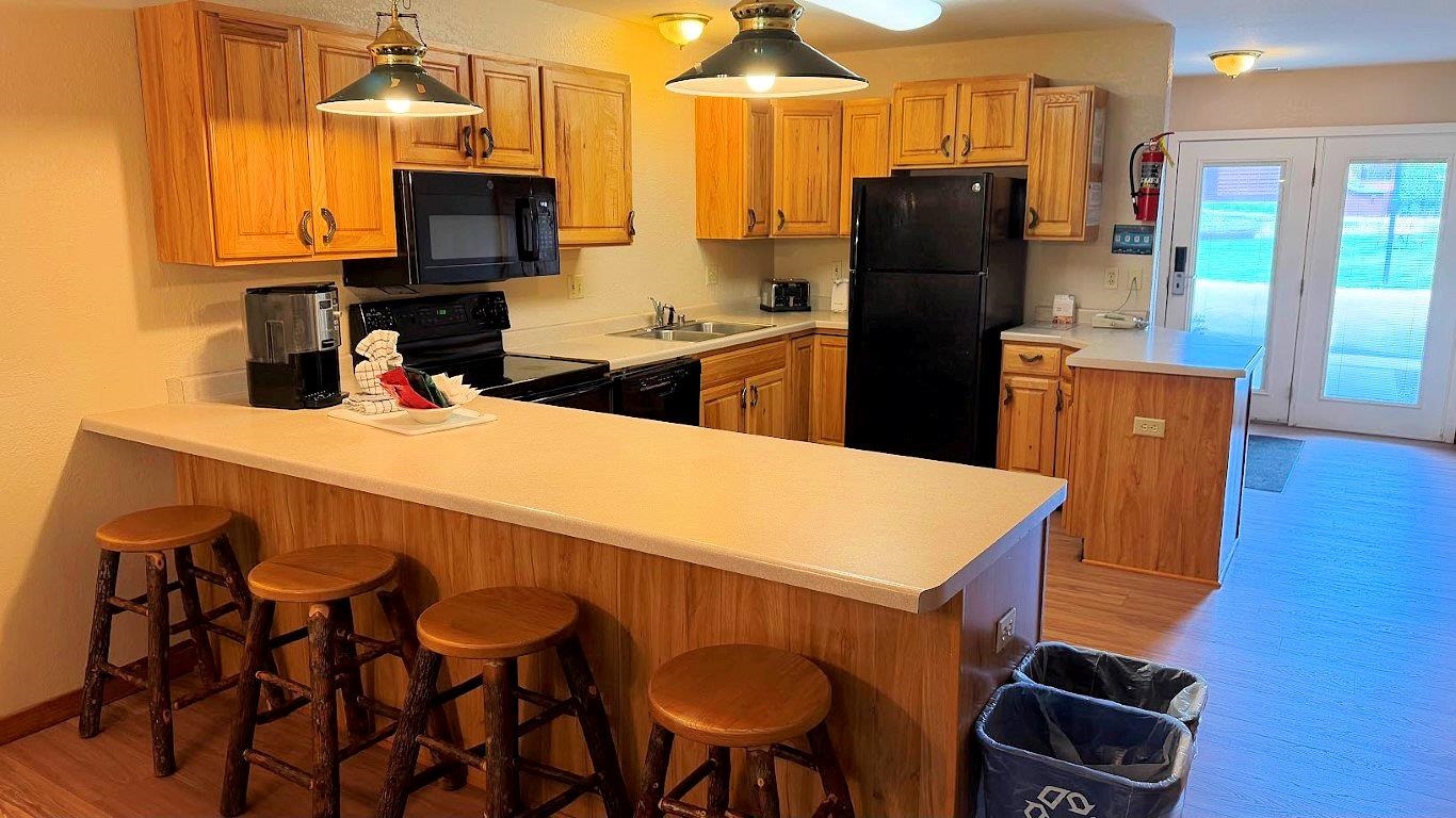 511 East Adams Street, Unit 101C Wisconsin Dells, WI 53965 - Photo 12 of 83