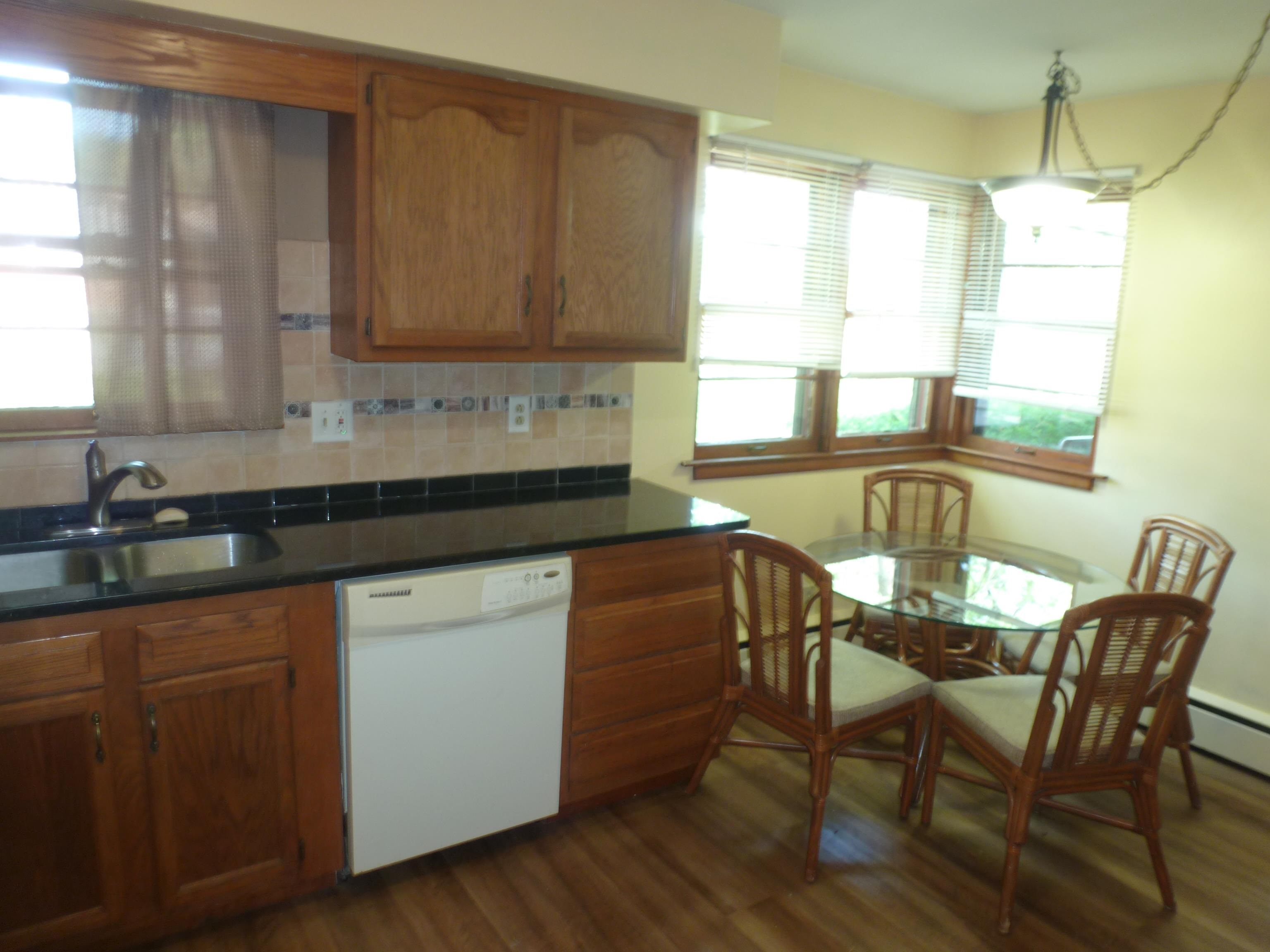 2520 Hemmeter Road Saginaw, MI 48603 - Photo 8 of 38