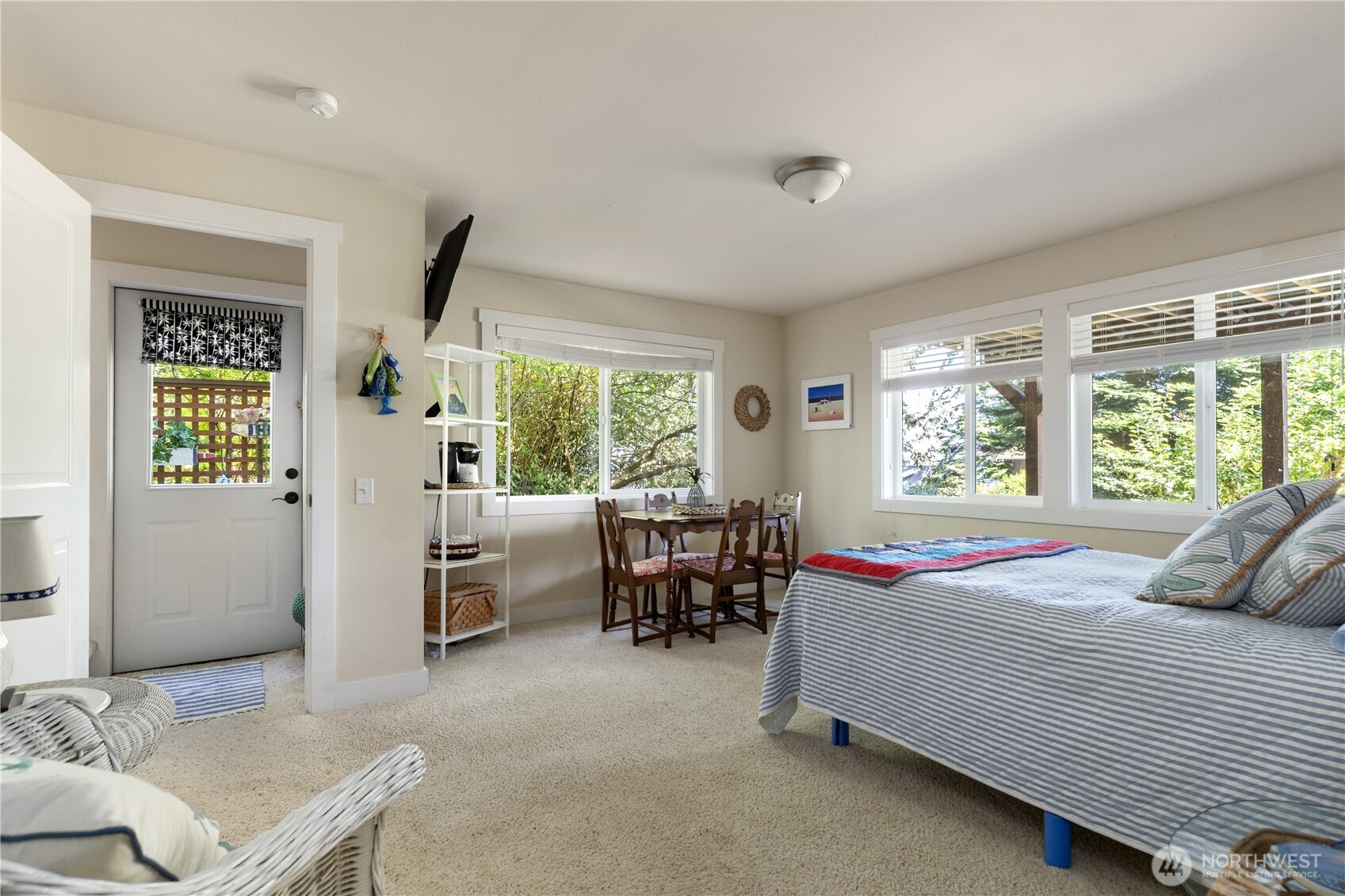 3235 Fox Spit Road Langley, WA 98260 - Photo 15 of 23 Gallery Image 15