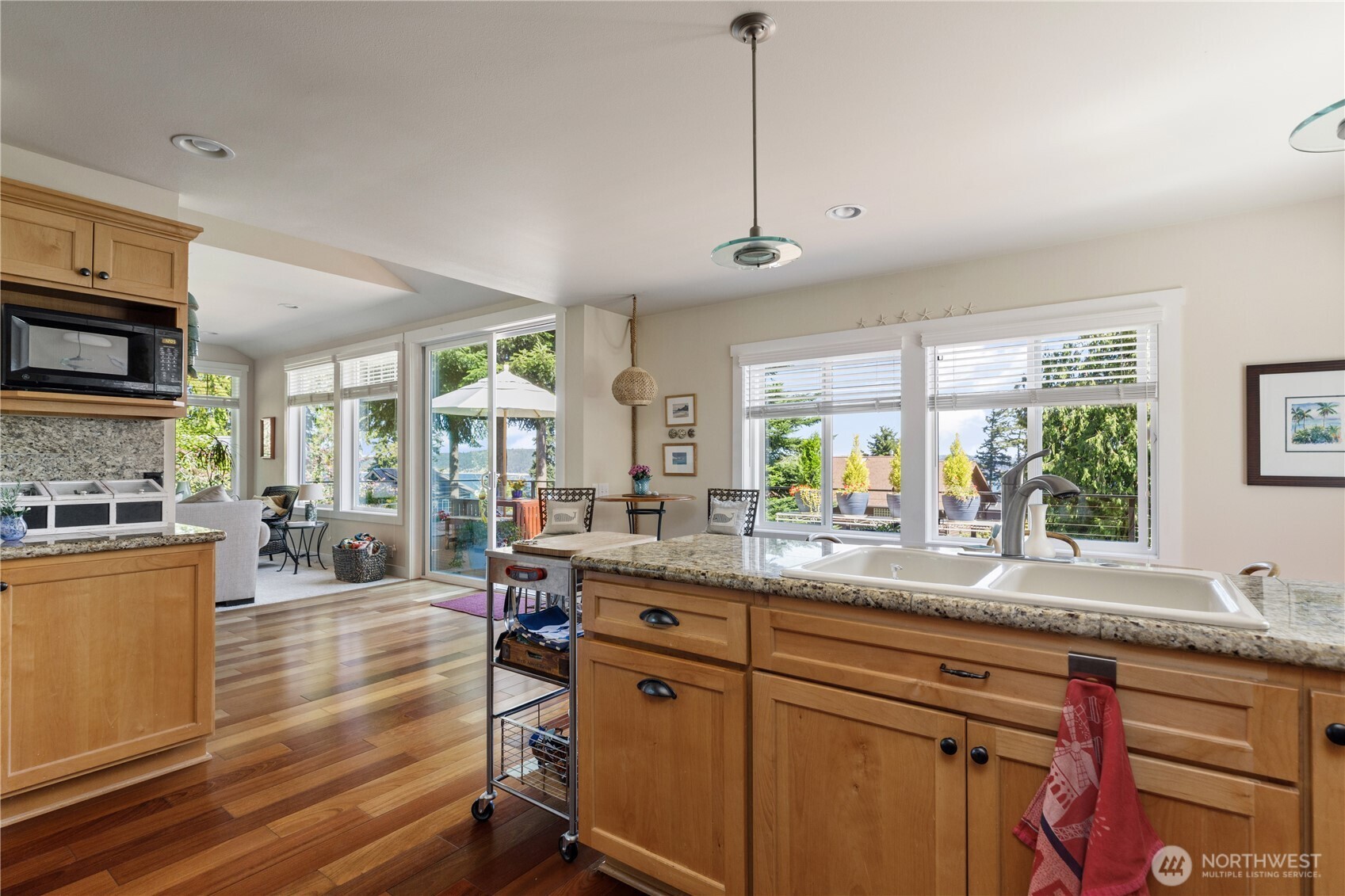 3235 Fox Spit Road Langley, WA 98260 - Photo 7 of 23 Gallery Image 7