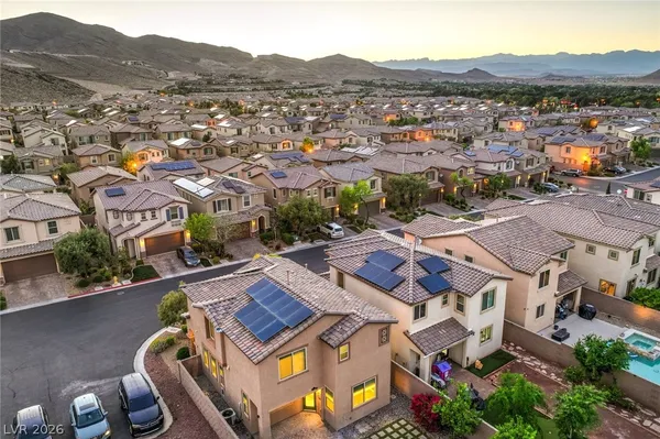 $2,700 | 12420 Pinetina Street, Las Vegas, NV 89141