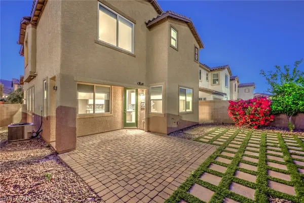 $2,700 | 12420 Pinetina Street, Las Vegas, NV 89141