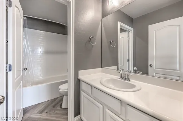 $2,700 | 12420 Pinetina Street, Las Vegas, NV 89141