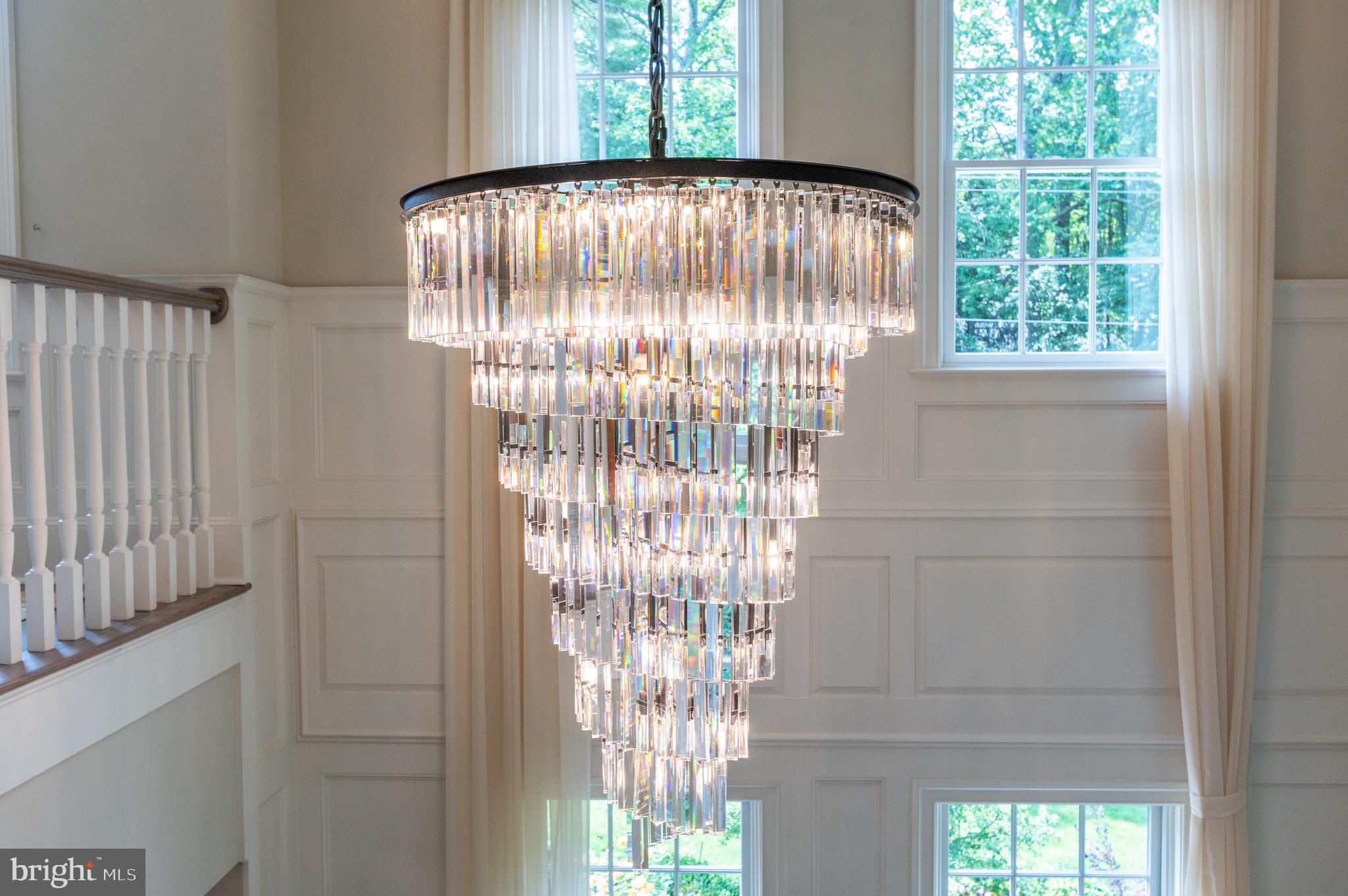 6804 Benjamin Street McLean, VA 22101 - Photo 3 of 85 SOARING DESIGNER CHANDELIER