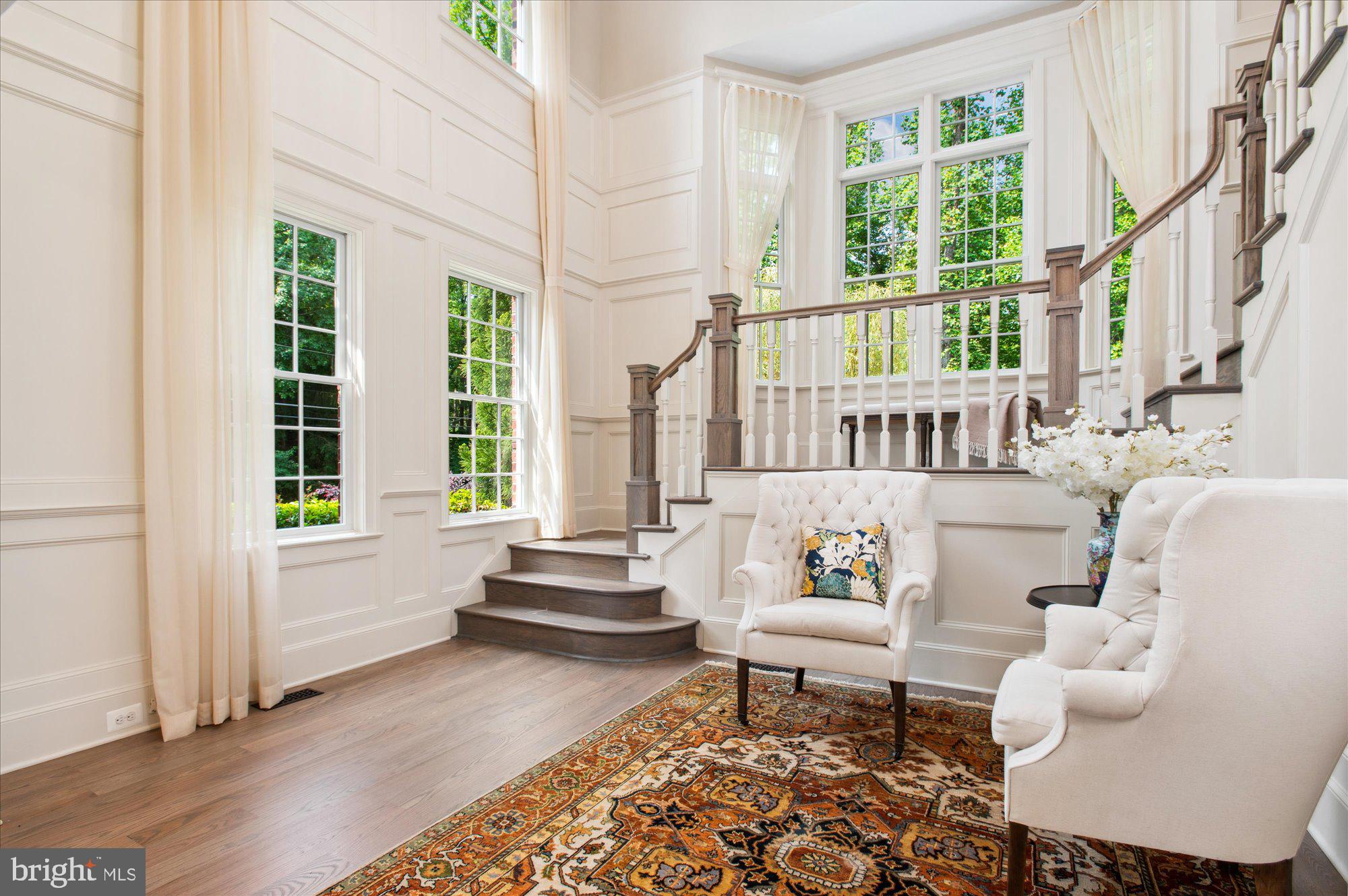 6804 Benjamin Street McLean, VA 22101 - Photo 4 of 85 FOYER