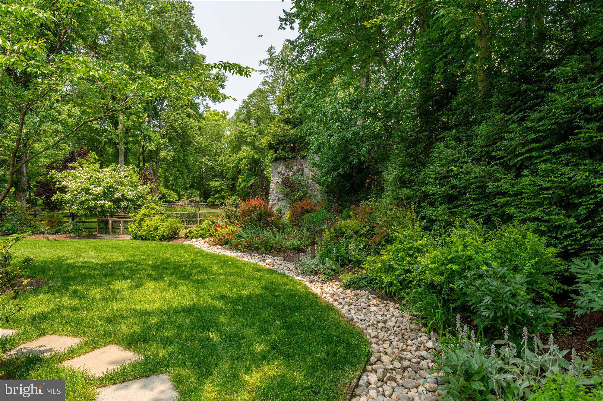 6804 Benjamin Street McLean, VA 22101 - Photo 50 of 68 a view of yard with green space
