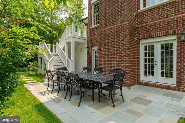 $5,500,000 | 6804 Benjamin Street, McLean, VA 22101