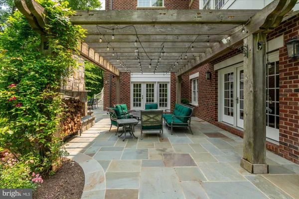 $5,500,000 | 6804 Benjamin Street, McLean, VA 22101