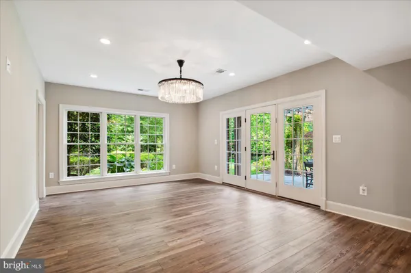$5,500,000 | 6804 Benjamin Street, McLean, VA 22101