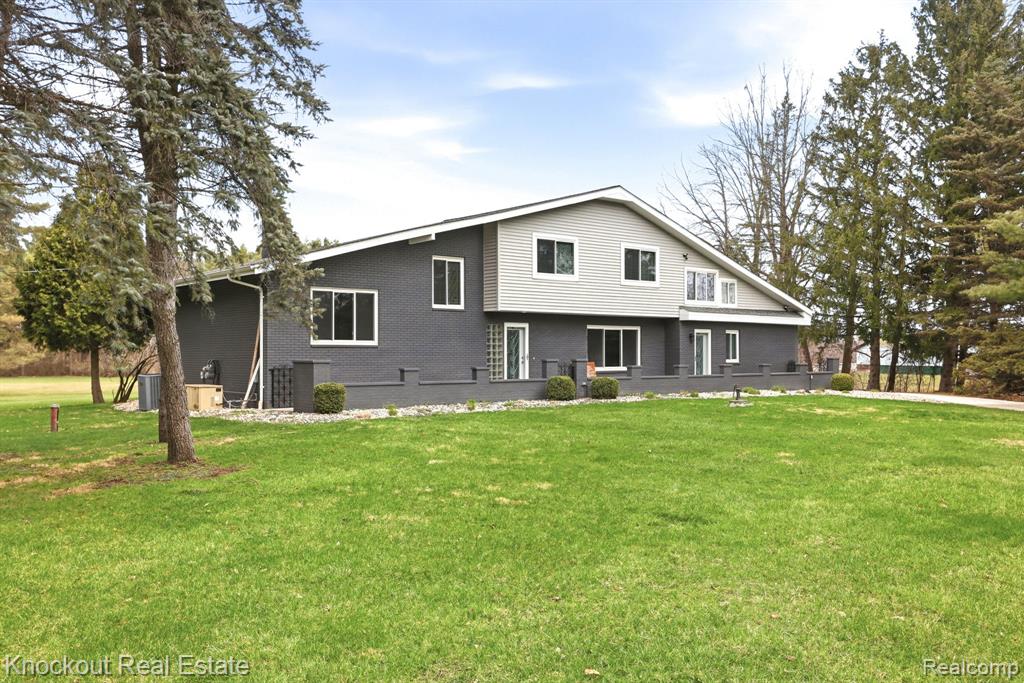 9239 Lange Road Birch Run, MI 48415 - Photo 8 of 75