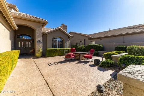 $824,000 | 5733 South Amberwood Drive, Chandler, AZ 85248