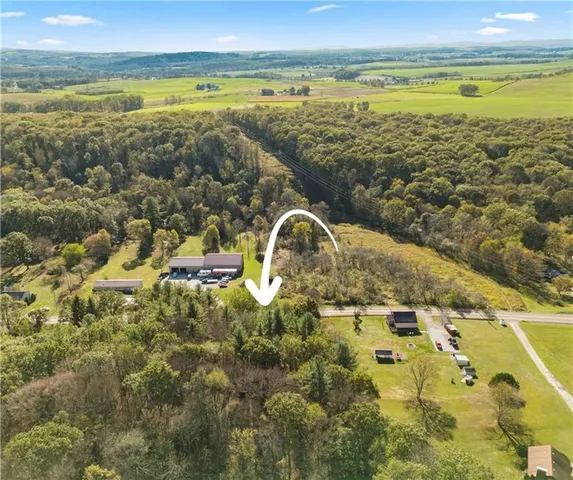 a view of yard with lake view