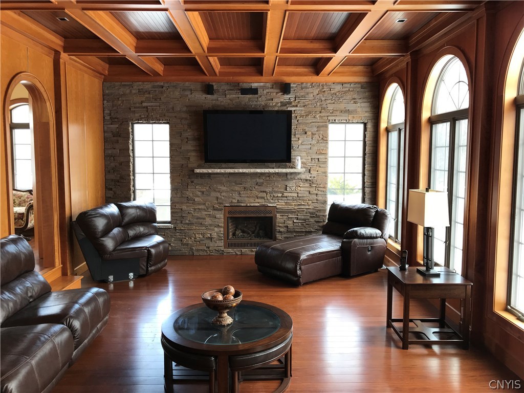 7256 Lewis Road Throop, NY 13021 - Photo 4 of 36 Living Room