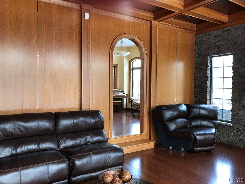 7256 Lewis Road Throop, NY 13021 - Photo 7 of 36 Living Room