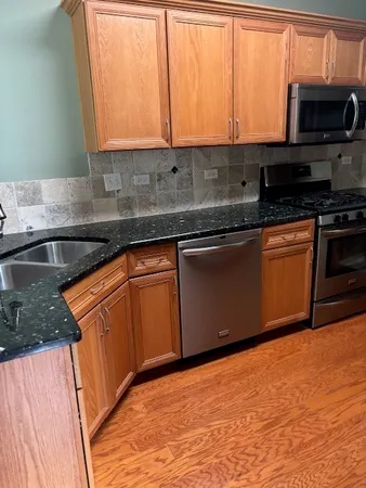 $315,000 | 124 West Park Avenue, Unit C, Sugar Grove, IL 60554
