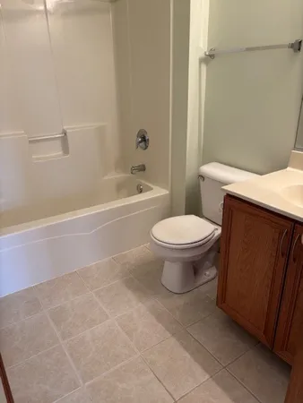 $315,000 | 124 West Park Avenue, Unit C, Sugar Grove, IL 60554