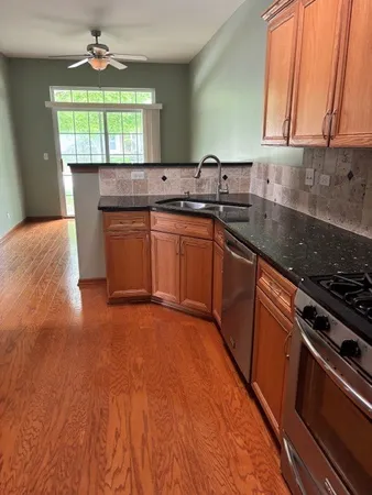 $315,000 | 124 West Park Avenue, Unit C, Sugar Grove, IL 60554