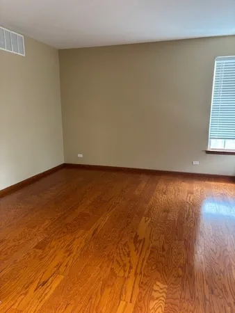 $315,000 | 124 West Park Avenue, Unit C, Sugar Grove, IL 60554