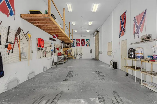 $1,200,000 | 2563 Weeks Avenue, Naples, FL 34112