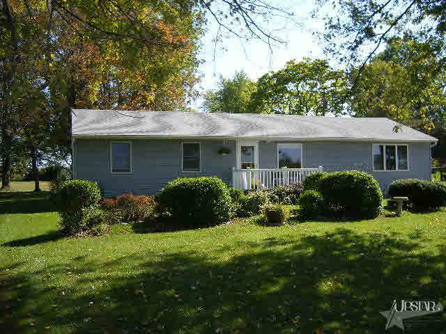 7203 Adams Center Road Fort Wayne, IN 46816 - Photo 1 of 12
