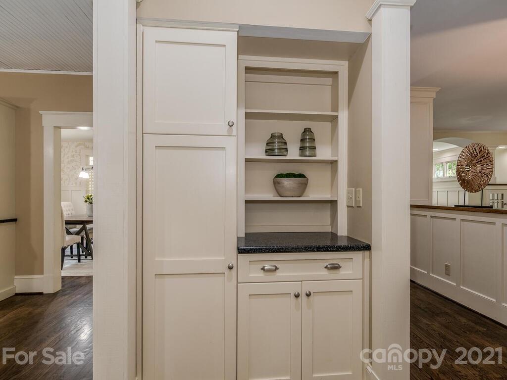 4608 Nora's Path Road Charlotte, NC 28226 - Photo 13 of 39