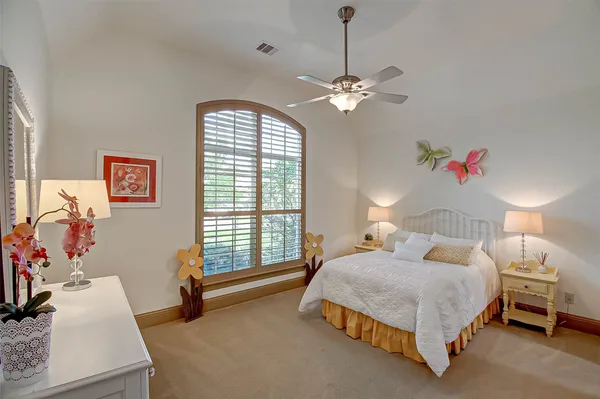 $5,550 | 7 Shearling Court, Spring, TX 77389