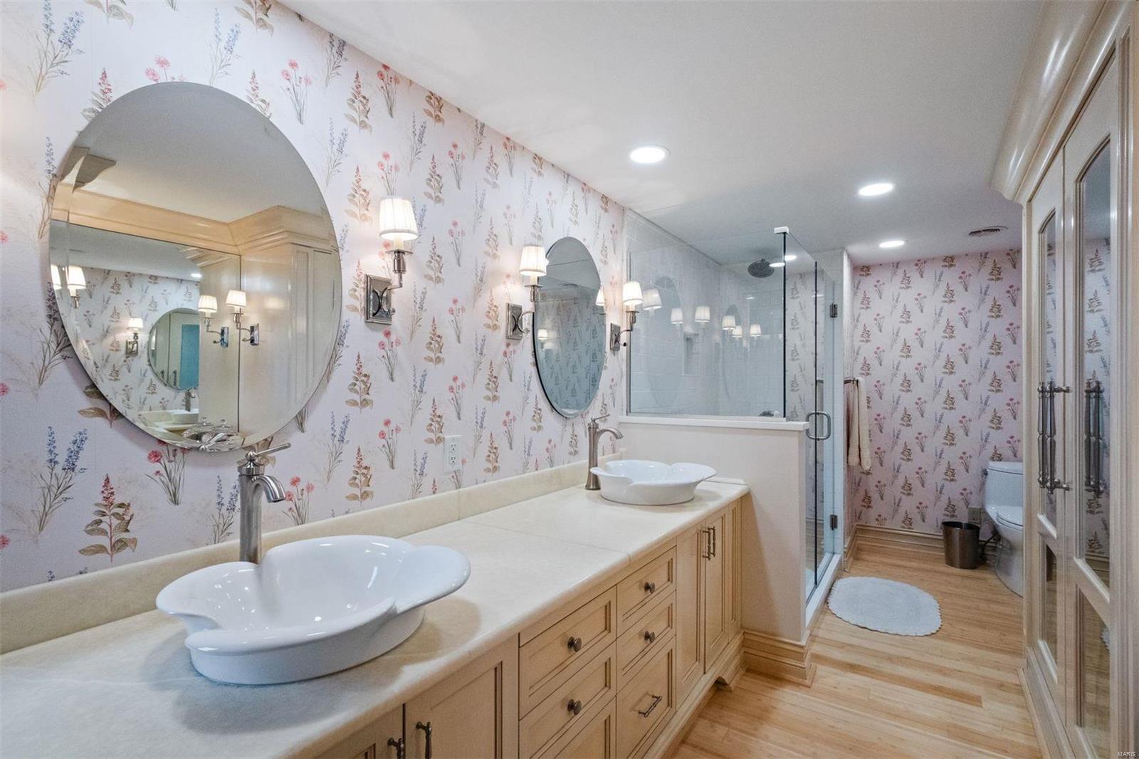710 South Hanley Road, Unit 18C St. Louis, MO 63105 - Photo 17 of 28 Gallery Image 17