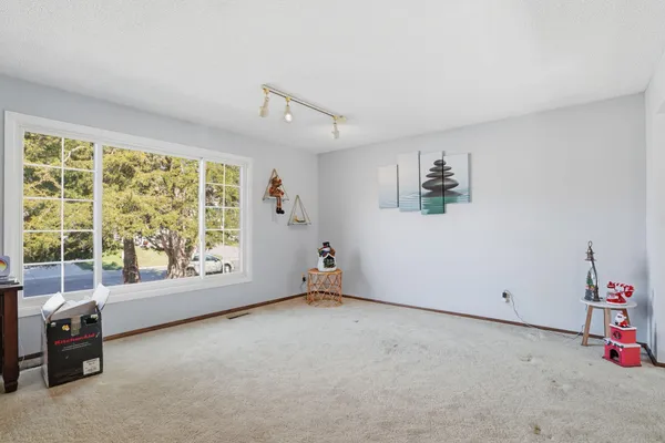 $4,295 | 10427 Brown Farm Circle, Eden Prairie, MN 55347