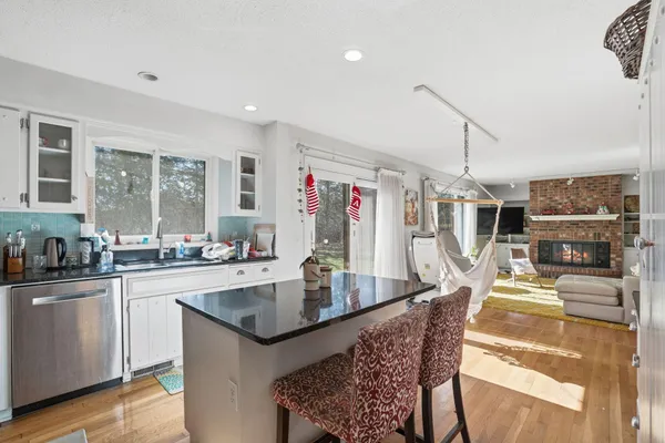 $4,295 | 10427 Brown Farm Circle, Eden Prairie, MN 55347