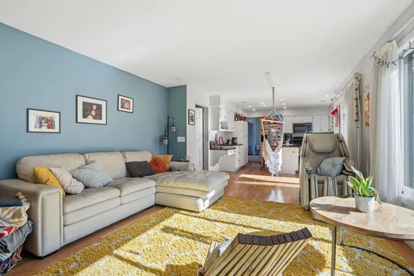 $4,295 | 10427 Brown Farm Circle, Eden Prairie, MN 55347