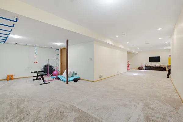 $4,295 | 10427 Brown Farm Circle, Eden Prairie, MN 55347