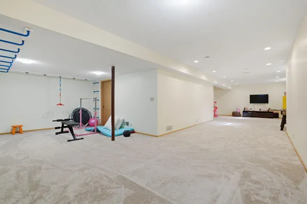 $4,295 | 10427 Brown Farm Circle, Eden Prairie, MN 55347