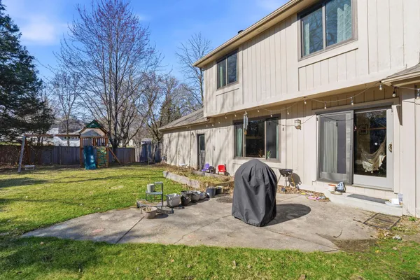 $4,295 | 10427 Brown Farm Circle, Eden Prairie, MN 55347