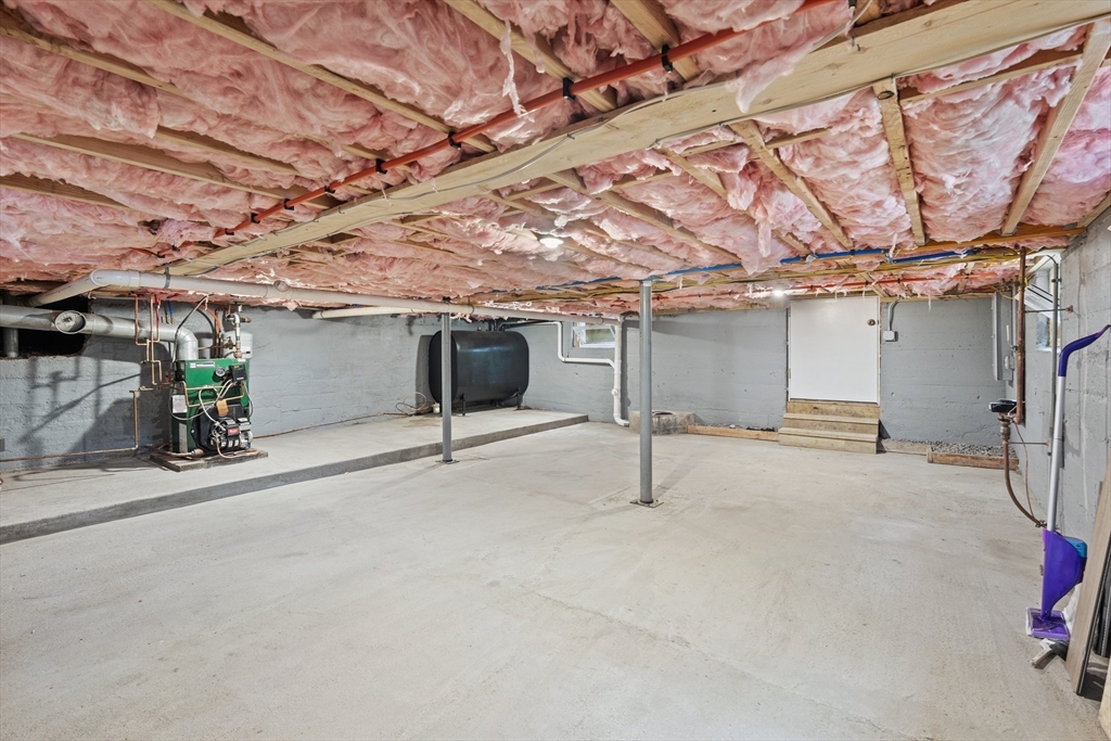 134 Edgemere Road Lynn, MA 01904 - Photo 25 of 37 Gallery Image 25