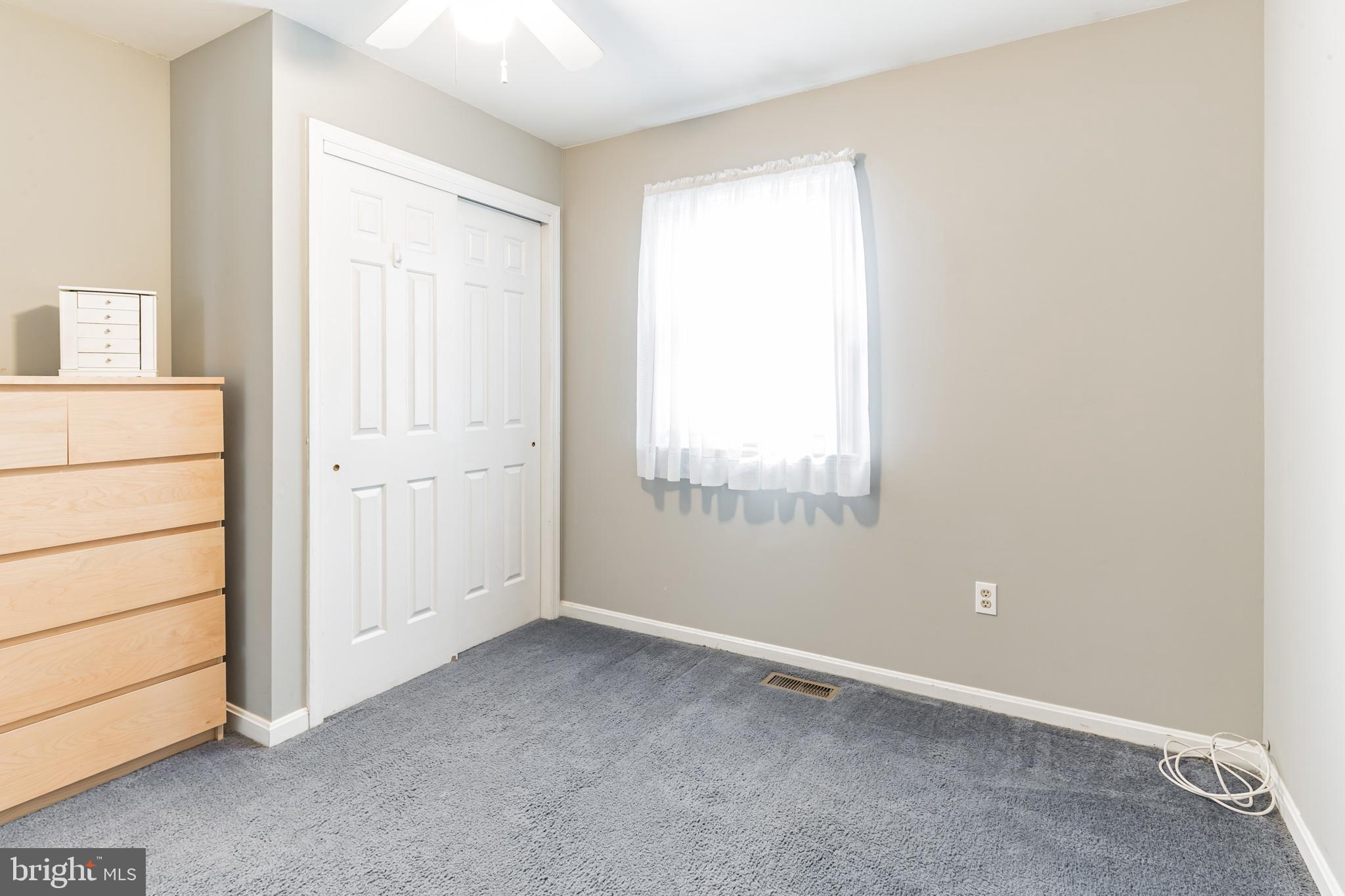 212 West Rodgers Street Ridley Park, PA 19078 - Photo 22 of 31 3rd Bedroom