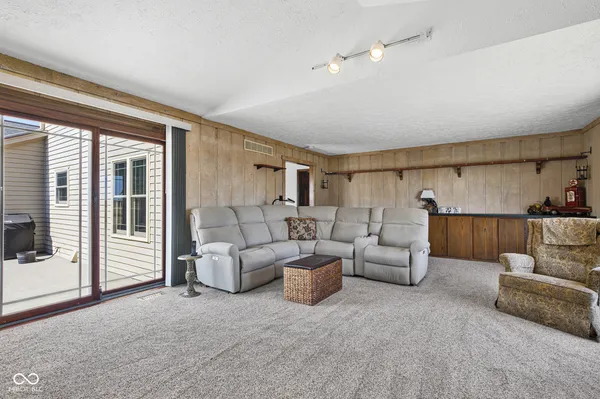 $675,000 | 4545 West 200 South, Lebanon, IN 46052