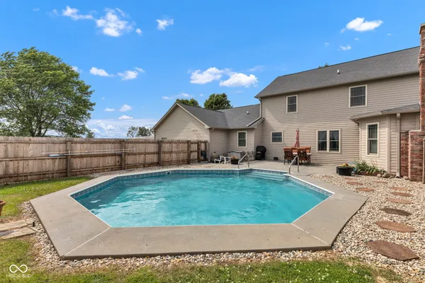 $675,000 | 4545 West 200 South, Lebanon, IN 46052