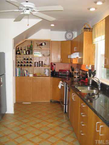 103 Montgomery Street Raleigh, NC 27607 - Photo 4 of 10 a kitchen with lots of counter top space