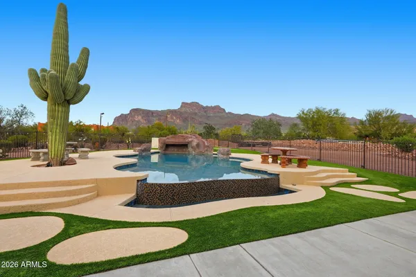 $1,200,000 | 1067 South Trigger Court, Apache Junction, AZ 85119