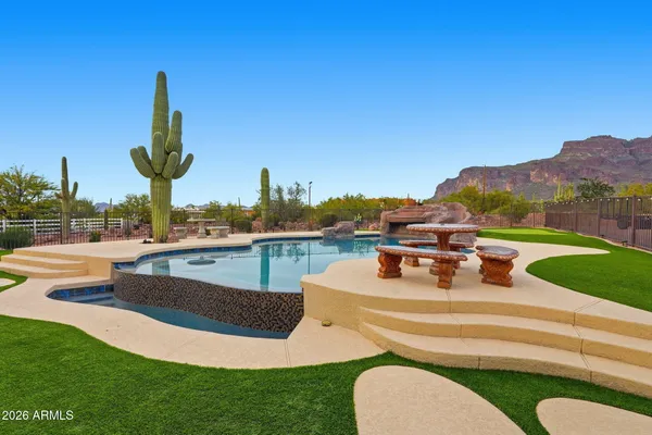 $1,200,000 | 1067 South Trigger Court, Apache Junction, AZ 85119