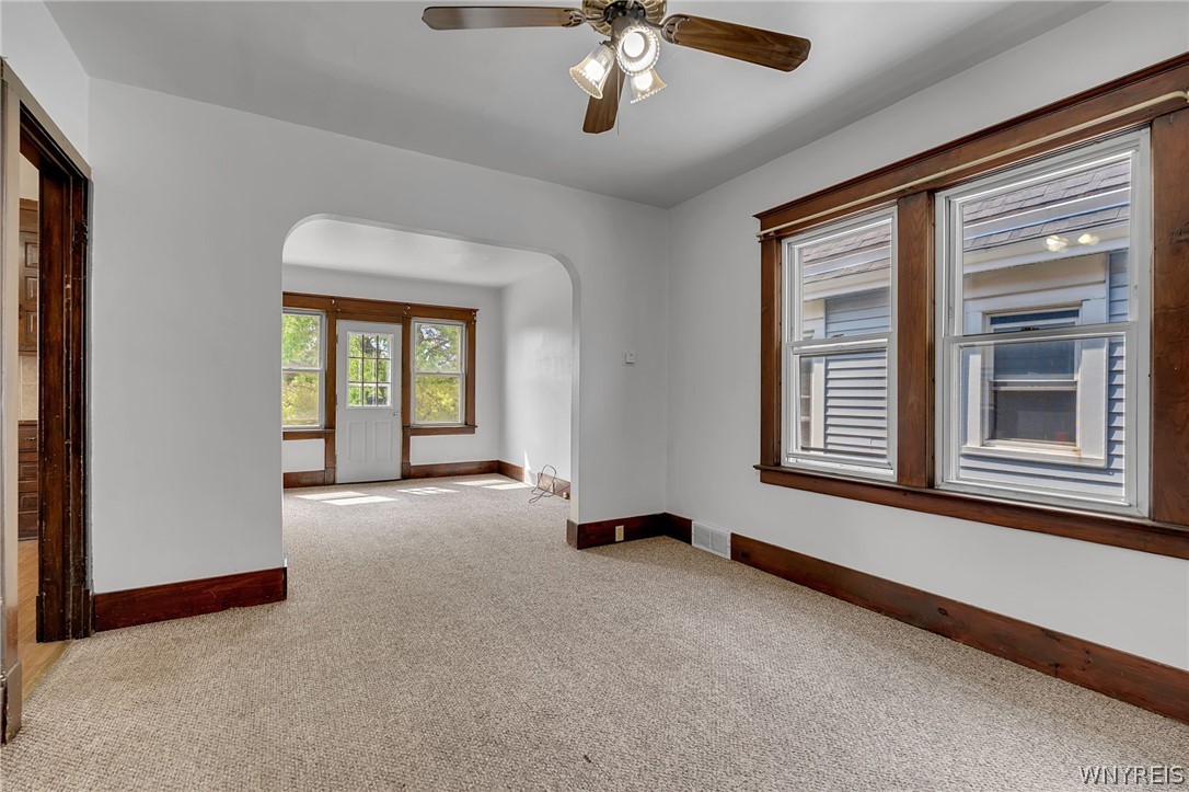 565 Military Road Buffalo, NY 14207 - Photo 26 of 48