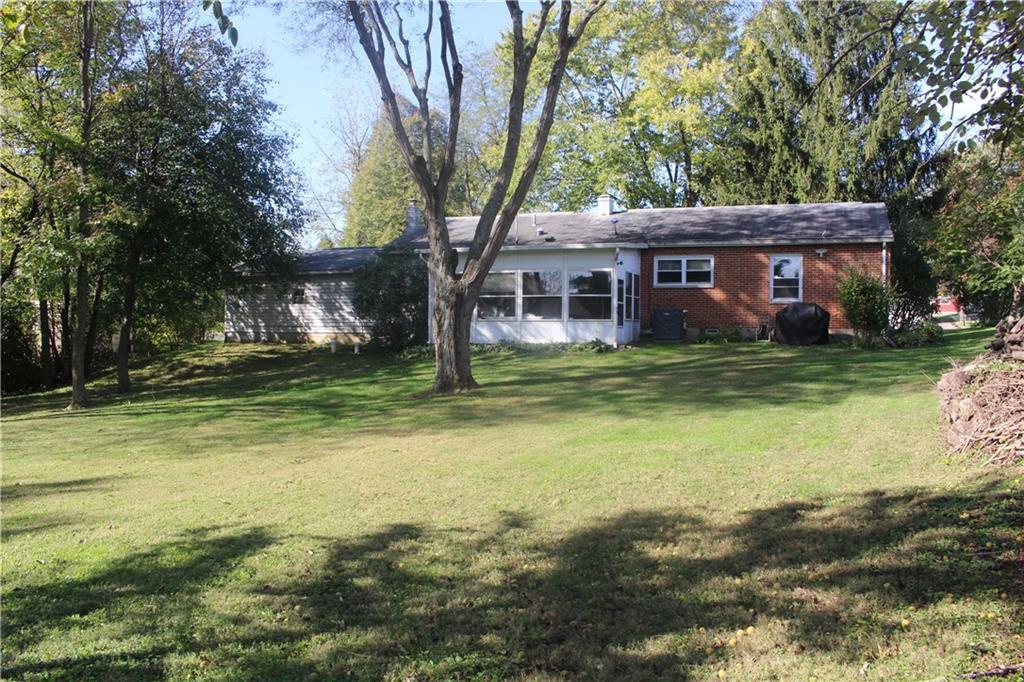 2042 Miracle Mile Springfield, OH 45503 - Photo 7 of 25
