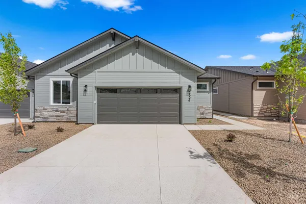 $339,900 | 2306 South Bayne Lane, Nampa, ID 83686